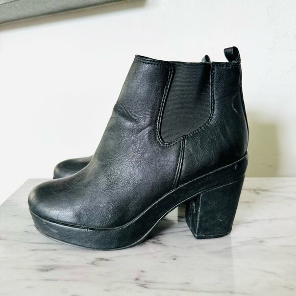 Asos Womens Ankle Chelsea Boots Block Heel Platform Faux leather Black. Womans 6 - Picture 1 of 12